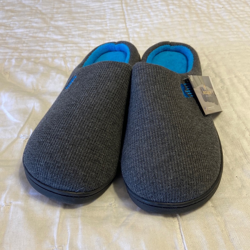 BNWOT. Rockdove Slippers. Gray and Blue.